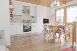 500m from the slopes - Garage - AC - Balcony