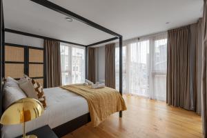 Modern 4-bd Fulham House by West Brompton Station