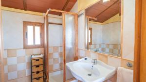 El Mirador de la Luna El Gastor by Ruralidays