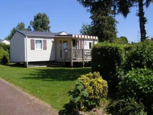 ZEcamping 4 familial avec étang de pêche et piscine chauffée