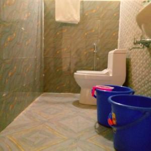 Paris Homestay and Food Centre