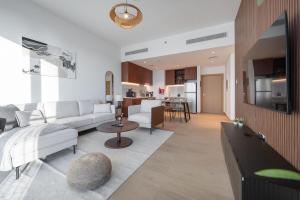 Free housekeeping visits during your stay - StayShort - Port De La Mer 1BR for 2 steps from the beach