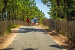 Camping 4 étoiles - Piscine - eei0fg