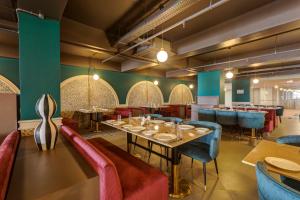 Sunday Hotel by CheckIn Vadodara