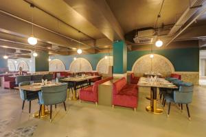 Sunday Hotel Vadodara