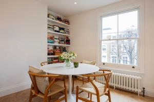 Veeve - A Joyful Abode