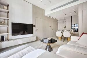 Frank Porter - Pearl House