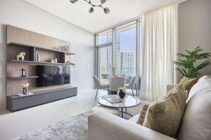 Frank Porter - Liv Marina