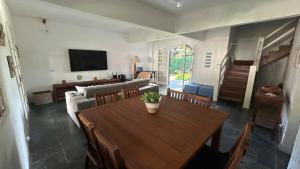 1 minuto a pé da praia, 12 hóspedes