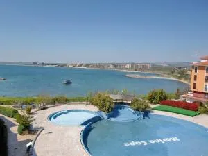 Beach Pool and Spa Apartment in Marina Cape - 阿赫洛伊