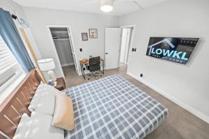 Holiday Park Apartments by Lowkl