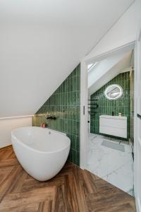 Chamber Luxury House