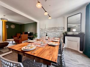 10 Disneyland Parking - 9 personnes