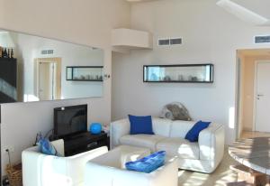 PENTHOUSE VISTAMAR APT 2341 Menyber