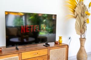 Niraya Haven-Golden Leaf Cemagi