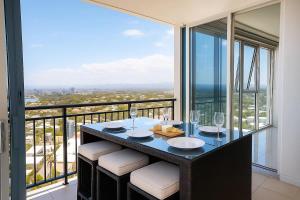 Modern 2BR Sky Apartment w Pool