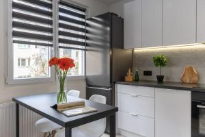 Matejki 17 Urban Studio Apartment ProperUNIT