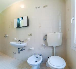 Flat a short walk to the beach