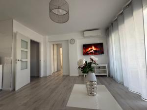 The White Pearl Marbella