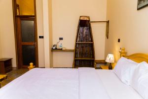 Lastanza Safari Lodge