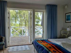 Archipelago Villa With Private Pier On Vindö