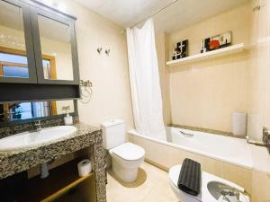 ENJOY in Beautiful flat in front of the sea and beach