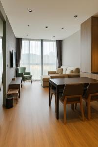 Layan Green Park by Search Estate 1 bedroom