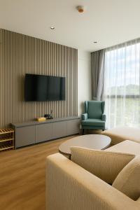 Layan Green Park by Search Estate 1 bedroom