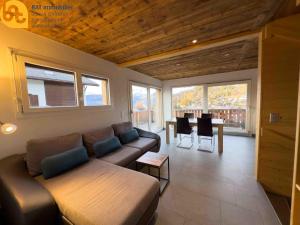 Katver 72, joli appartement avec balcon, proche du centre du village