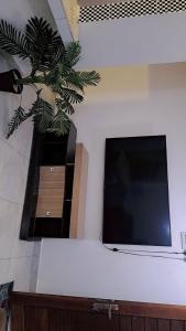 One Bedroom Apartment near Jsb Block A