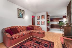 Broniewskiego 9E by Homeprime