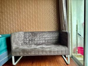 Cozy studio Apt Altiz Bintaro W Pool & Netflix