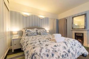 Historic Kings Lynn Gem with Walled Garden