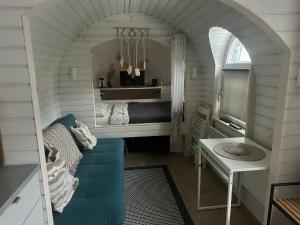 Kuldallika igloo house and iglusauna