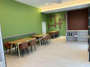 Self Check-in 3BR Condo at Kajang with Free Parking & WiFi
