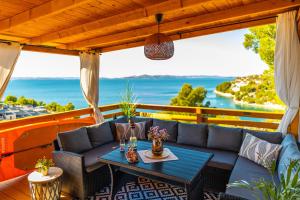 Serenity Mobile House