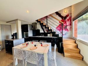 Appartement cosy 7 pers. avec cuisine équipée, balcon et casier à skis - La Plagne - FR-1-353-154