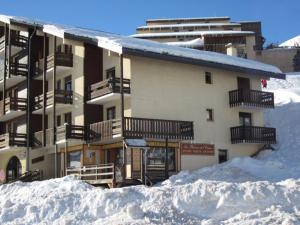 Appartement spacieux 2 pièces avec mezzanine à 100 m des pistes - FR-1-297-352