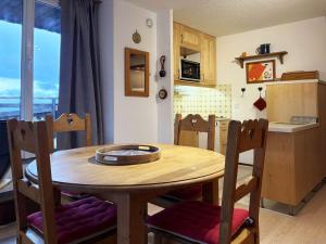 Spacieux appartement 2 pièces pour 6 pers., proche commerces et pistes - FR-1-322-647