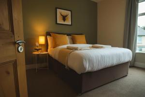 Modern 3BR Home in Coventry Garden & Parking