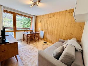 Appartement 2 pièces, 4 pers, balcon, ski aux pieds - FR-1-353-155