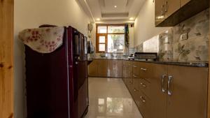 2bhk Apartment Near SuryaVillas by Splendid Hotels
