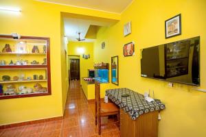 Corner Stays 2BHK Near Rock Beach