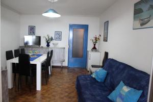 T2 CABINE-Superbe vue mer et accès direct plage proche commerces-6AT28