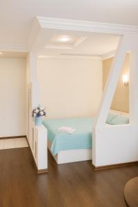 Білі апартаменти на Кельнському бульварі