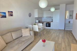 Vista del Mare 120 - Happy Rentals