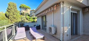 LX173 Studio grande terrasse vue mer tres calme