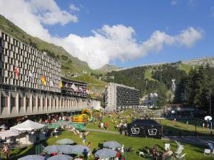 Studio lumineux avec balcon et vue sur pistes, animaux admis - FR-1-687-61