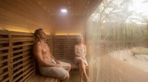 Prime Sequoia Stay Pool Hot Tub Sauna Views