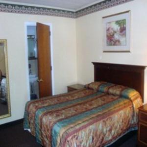 Budget Host Inn